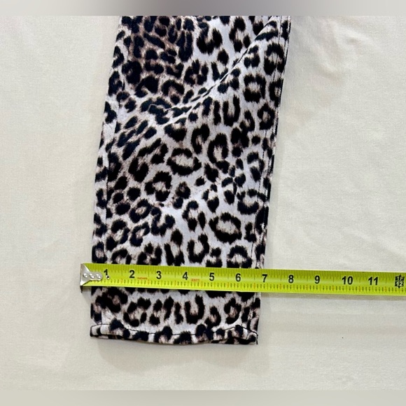 NFS Rag & Bone Boyfriend Snow Leopard Print Womens Pants Size 28 - Picture 14 of 15
